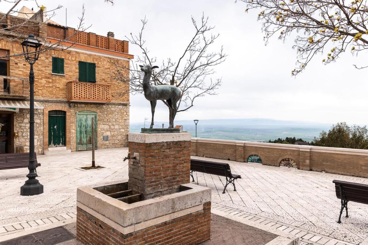 Agora' Castelnuovo Della Daunia Bed & Breakfast Dış mekan fotoğraf