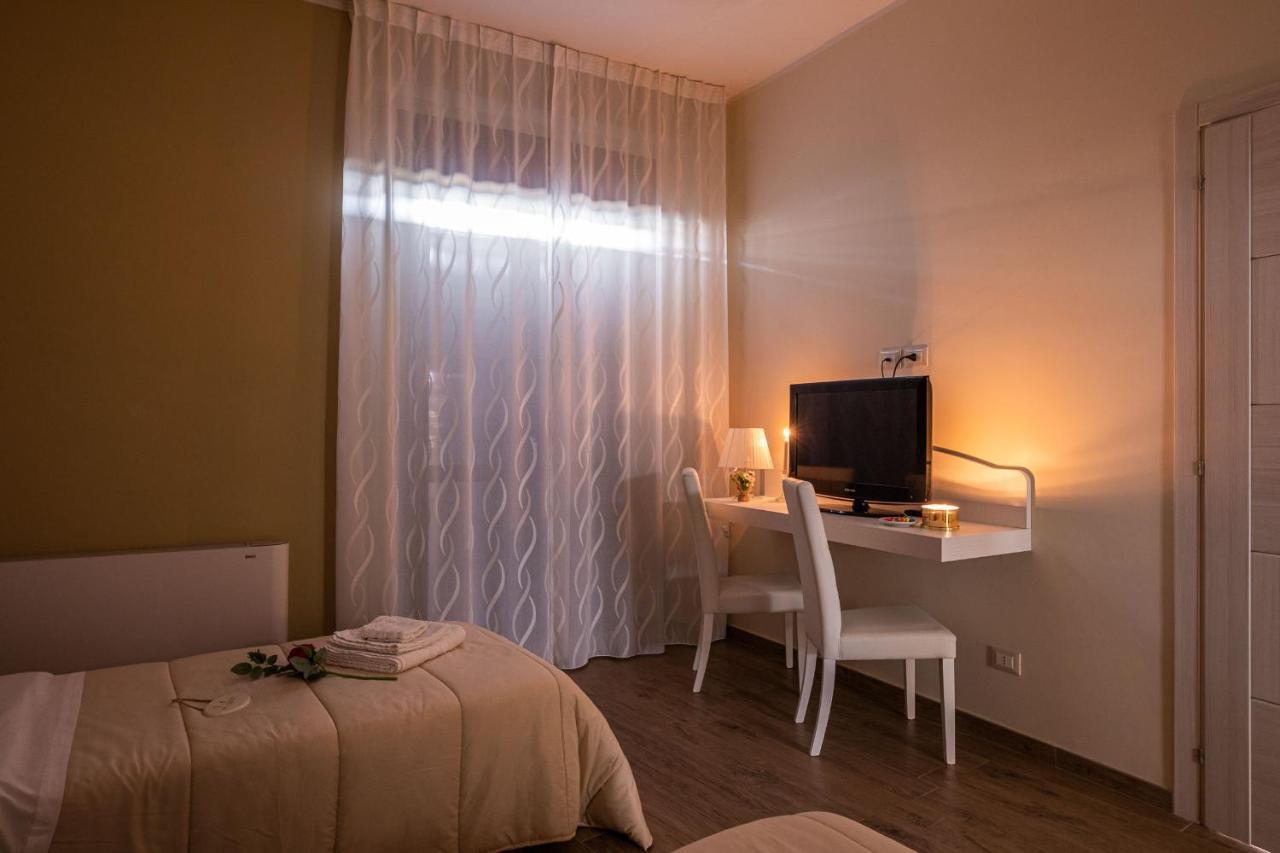 Agora' Castelnuovo Della Daunia Bed & Breakfast Dış mekan fotoğraf